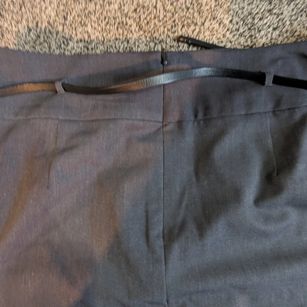 Liz Claiborne Gray A-Line Skirt with Slim Belt